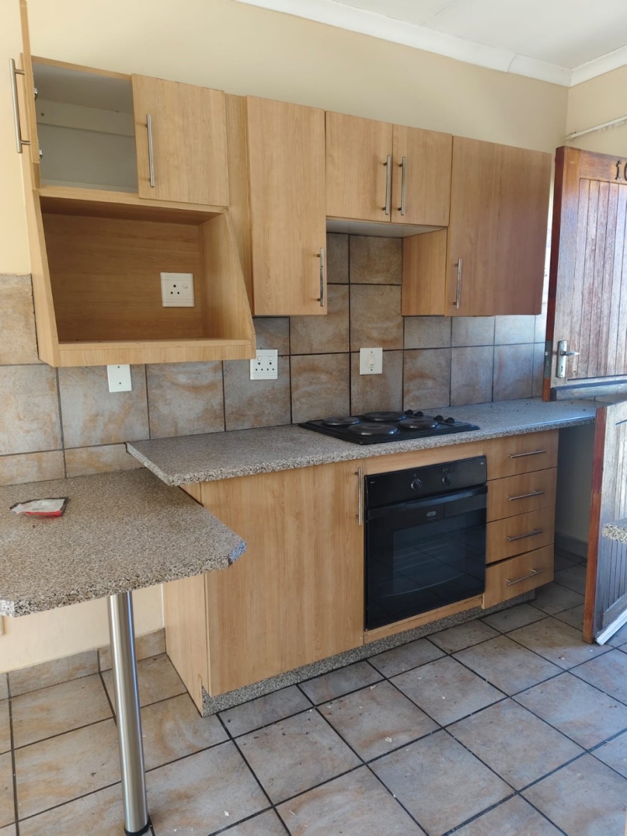 2 Bedroom Property for Sale in Vaalpark Free State